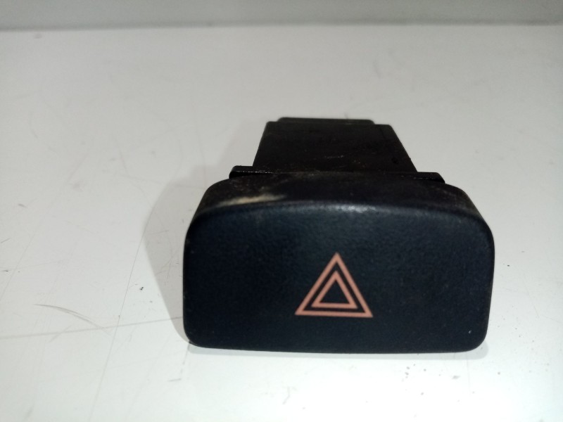 Recambio de warning para kia magentis gls referencia OEM IAM 937903C000  