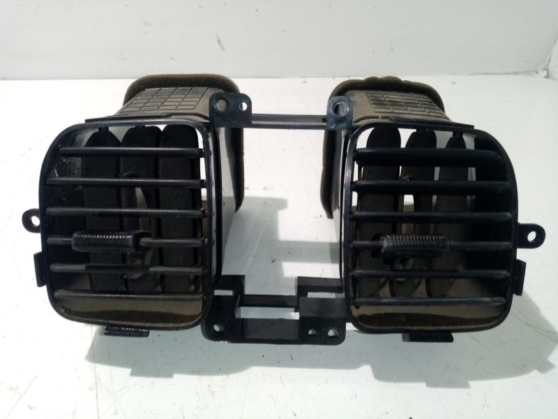 Recambio de rejilla aireadora para kia magentis gls referencia OEM IAM 974103C000  