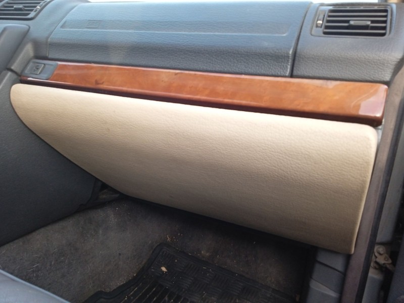 Recambio de guantera para land rover range rover ii (p38a) 4.6 4x4 referencia OEM IAM AWR5589LNF  