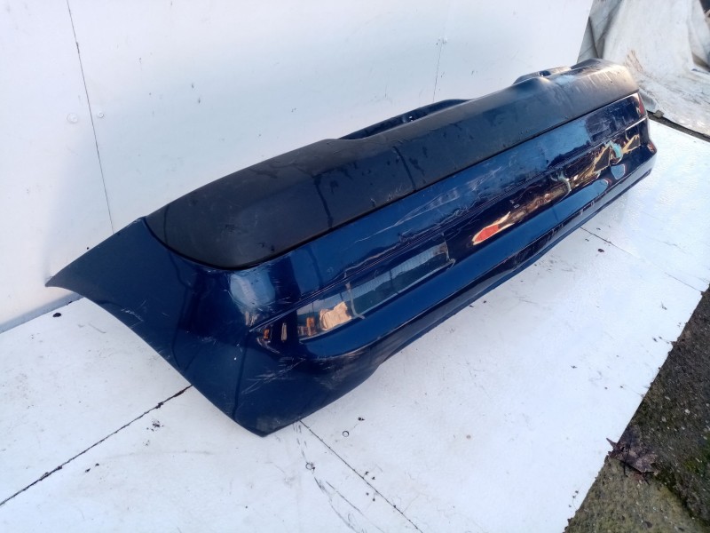 Recambio de paragolpes trasero para renault clio ii (bb_, cb_) 1.5 dci referencia OEM IAM 7701473628  