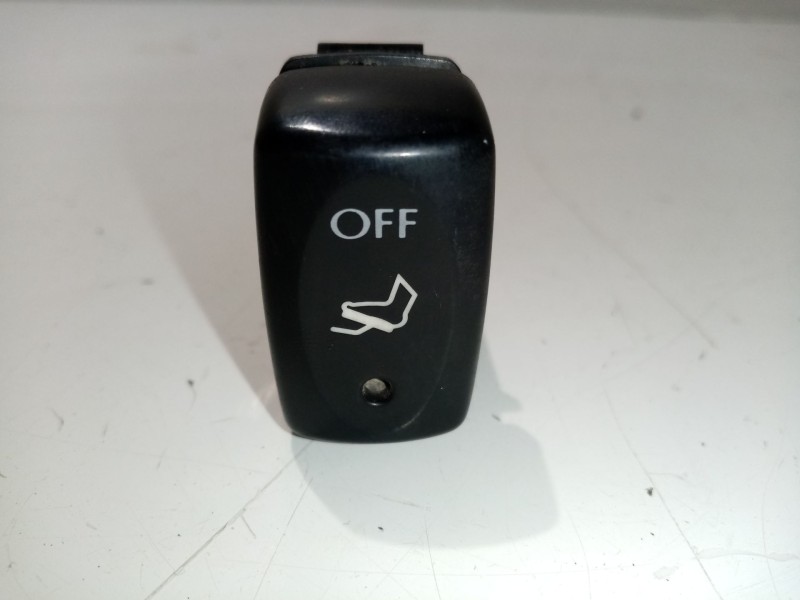 Recambio de interruptor para ssangyong musso 2.9 tdi lux referencia OEM IAM 8584005001  