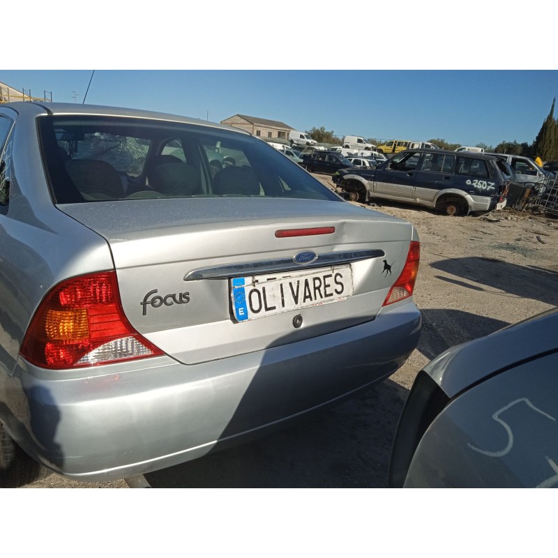 ford focus i sedán (dfw) del año 2000