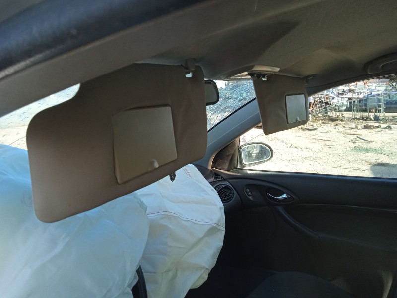 ford focus i sedán (dfw) del año 2000