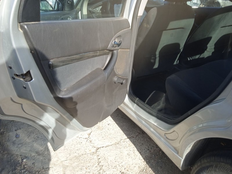 ford focus i sedán (dfw) del año 2000