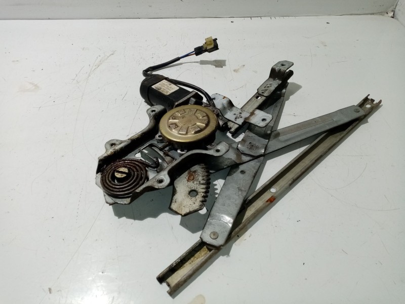 Recambio de elevalunas trasero izquierdo para ssangyong musso 2.9 tdi lux referencia OEM IAM 8810005000  