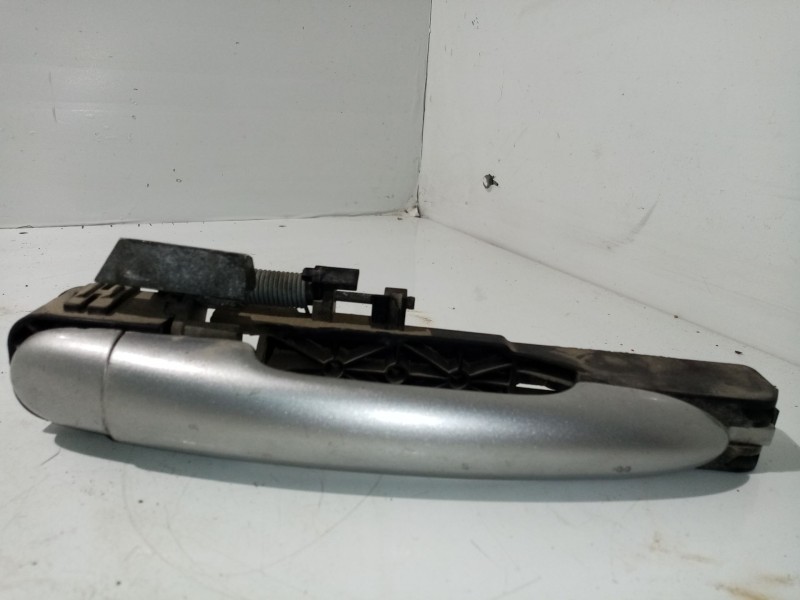 Recambio de maneta exterior trasera derecha para nissan primera berlina (p12) referencia OEM IAM 80610AV600  