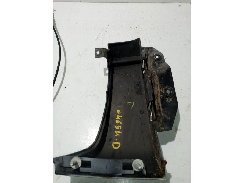 Recambio de moldura para nissan primera berlina (p12) referencia OEM IAM 78126AU200  