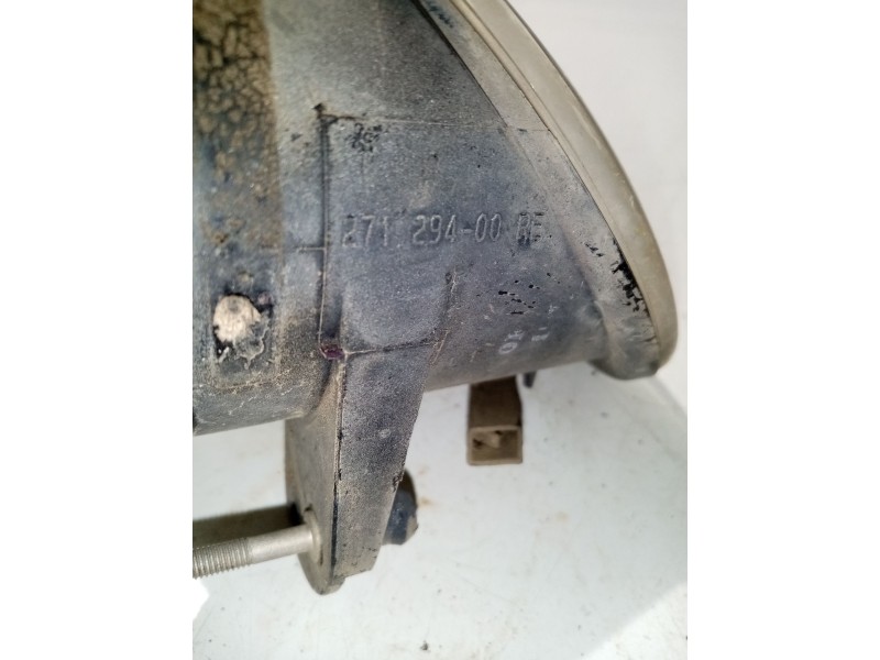 Recambio de faro antiniebla derecho para volkswagen passat berlina (3b3) referencia OEM IAM 27129400  