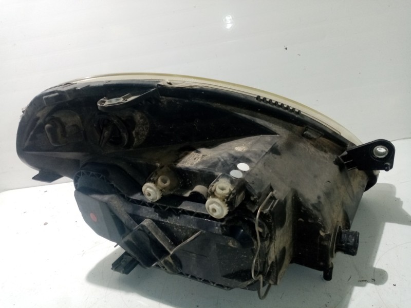 Recambio de faro izquierdo para lancia ypsilon (101) referencia OEM IAM 27053100  