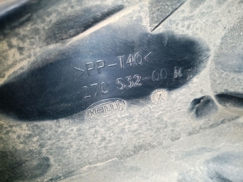 Recambio de faro derecho para lancia ypsilon (101) referencia OEM IAM 27053200  