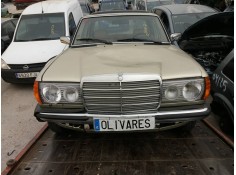 mercedes clase e (w123) berlina+coupe 2.3   |   0.76 - ... | 1976 | 109 cv / 80 kw del año 1976