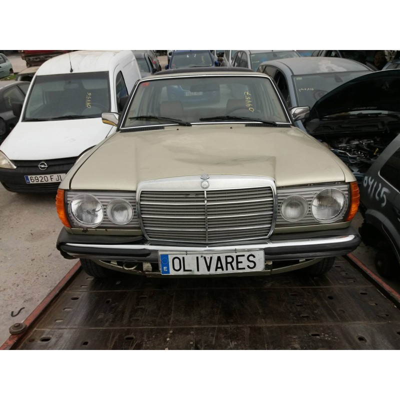 mercedes clase e (w123) berlina+coupe 2.3   |   0.76 - ... | 1976 | 109 cv / 80 kw del año 1976