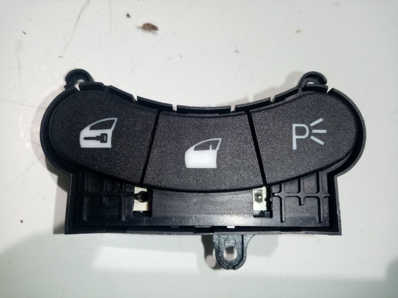 Recambio de interruptor para lancia ypsilon (101) referencia OEM IAM 735342538  