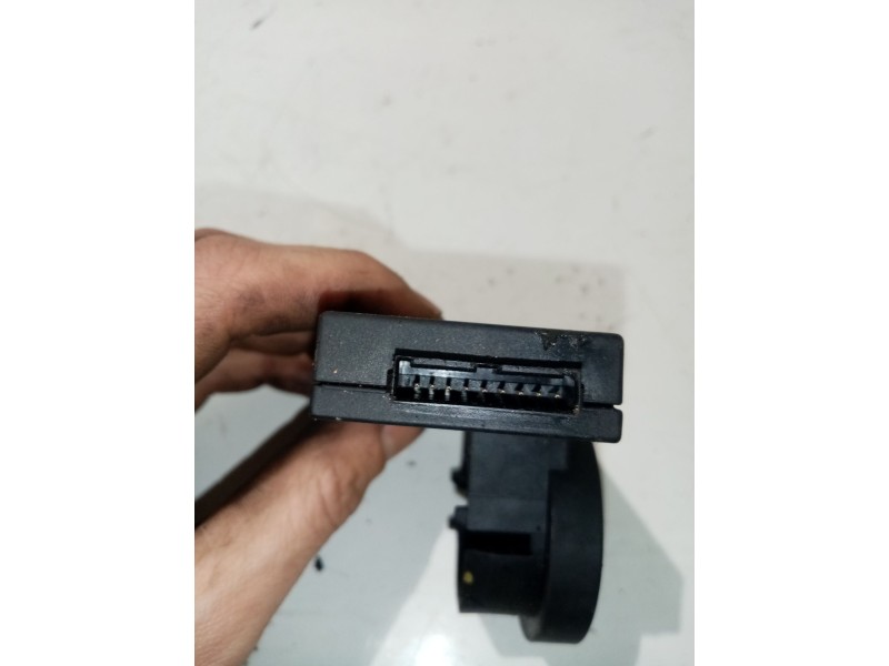 Recambio de antena para opel astra g berlina club referencia OEM IAM 09131781 5WK4763 