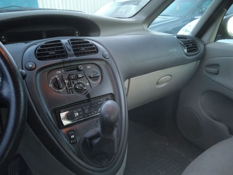 citroën xsara picasso (n68) del año 2005