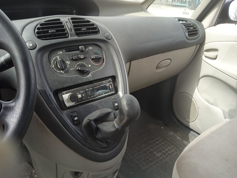 citroën xsara picasso (n68) del año 2005