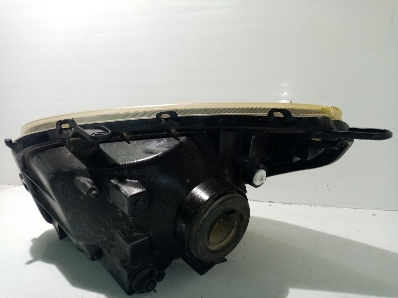 Recambio de faro derecho para toyota rav 4 (a2) referencia OEM IAM 8110542270 8110542250 