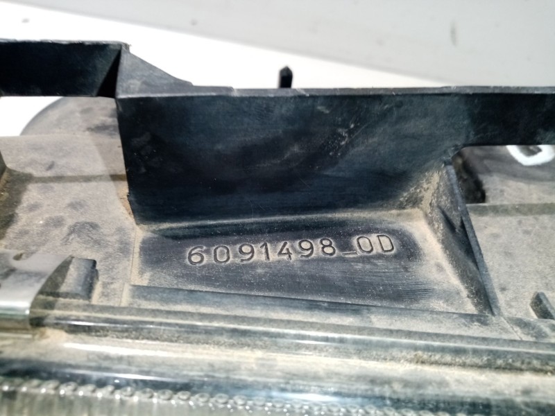 Recambio de faro derecho para citroën xm berlina 2.0 referencia OEM IAM 6205J0 6205H9 