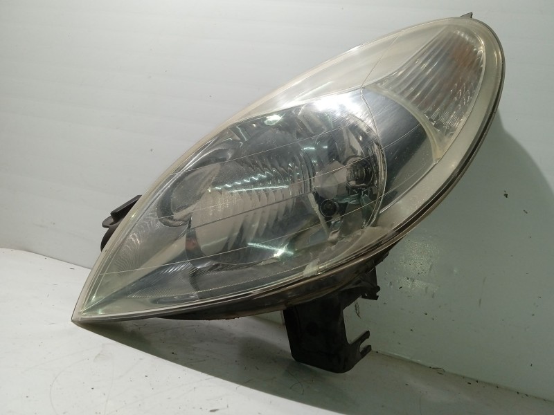 Recambio de faro izquierdo para citroën xsara picasso (n68) 2.0 hdi referencia OEM IAM 620837  