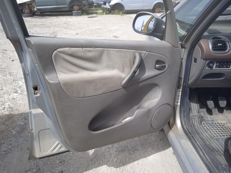 citroën xsara picasso (n68) del año 2002