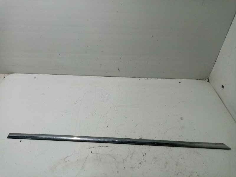 Recambio de moldura para volkswagen passat b6 (3c2) 2.0 tdi 16v referencia OEM IAM   