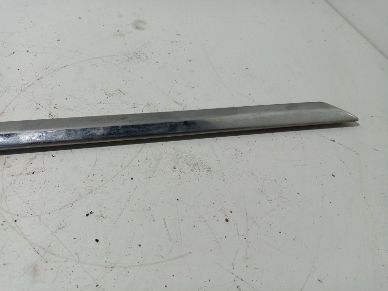 Recambio de moldura para volkswagen passat b6 (3c2) 2.0 tdi 16v referencia OEM IAM   