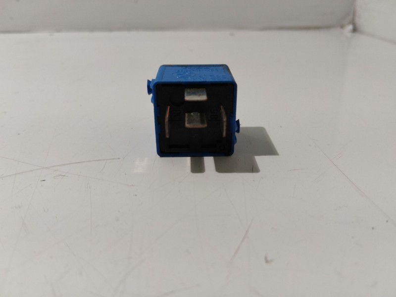 Recambio de rele para bmw x5 (e70) 3.0 d referencia OEM IAM 61366915327  