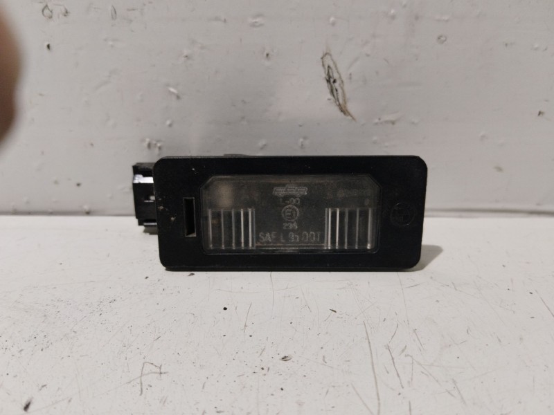 Recambio de piloto matricula para bmw x5 (e70) 3.0 d referencia OEM IAM 717693403  