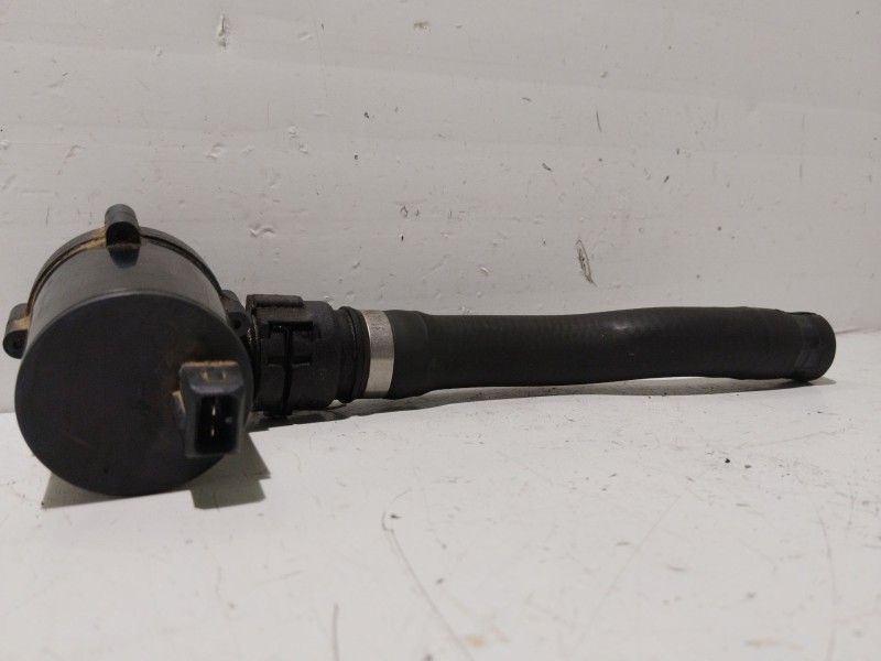 Recambio de bomba agua para bmw x5 (e70) 3.0 d referencia OEM IAM 64116951549 702078240 6411695154902