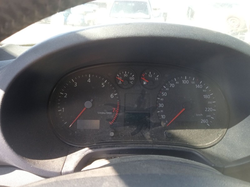 audi a3 (8l1) del año 2001