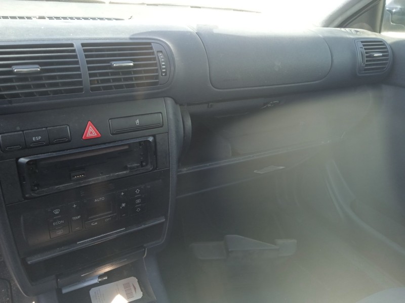 audi a3 (8l1) del año 2001