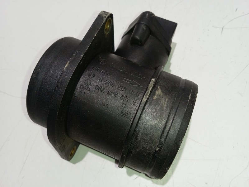 Recambio de caudalimetro para audi a3 (8l1) 1.8 referencia OEM IAM 06A906461G  