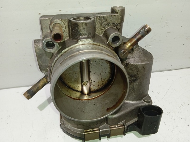 Recambio de caja mariposa para audi a3 (8l1) 1.8 referencia OEM IAM 06A133062F 06A133062AB 06A133066