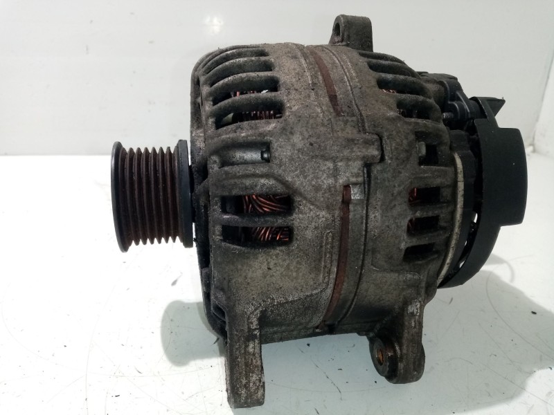 Recambio de alternador para renault master ii phase 2 caja cerrada referencia OEM IAM 0124525044  