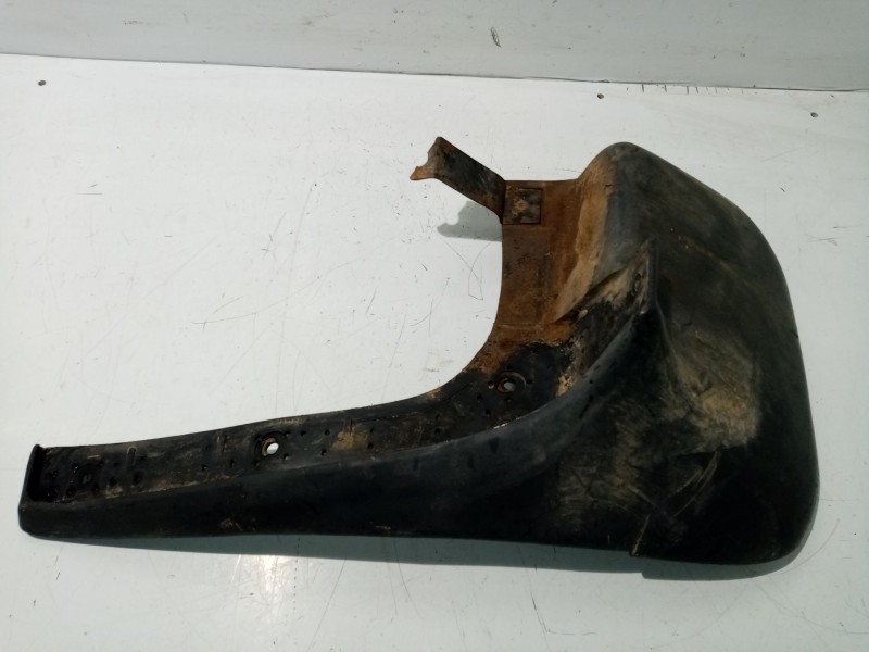 Recambio de guardabarros trasero para mitsubishi galloper (hyundai) 2.5 td cat referencia OEM IAM HR650390  