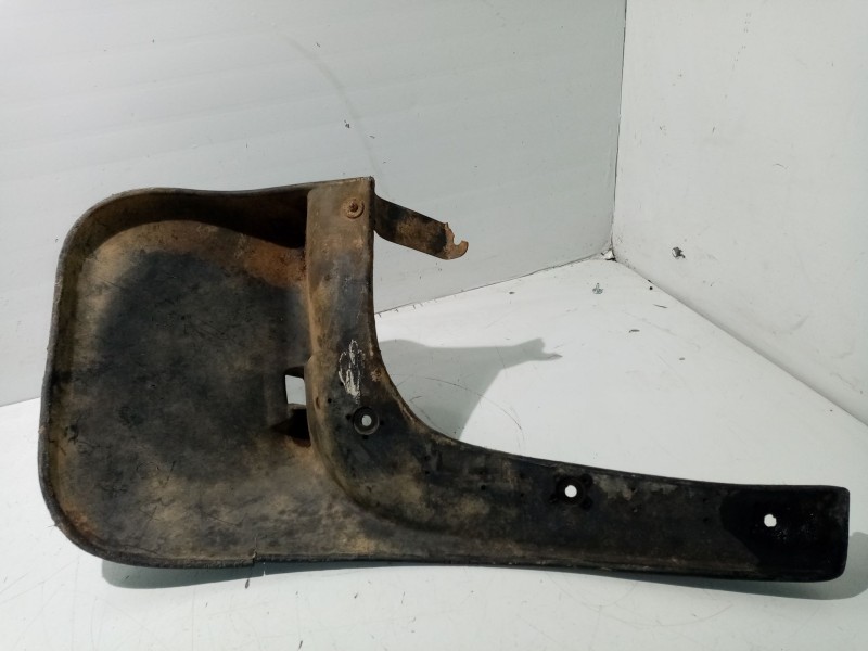 Recambio de guardabarros trasero para mitsubishi galloper (hyundai) 2.5 td cat referencia OEM IAM HR650390  