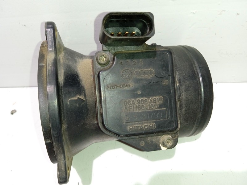 Recambio de caudalimetro para volkswagen golf iv (1j1) 1.6 referencia OEM IAM 06A906461B  