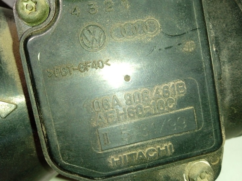 Recambio de caudalimetro para volkswagen golf iv (1j1) 1.6 referencia OEM IAM 06A906461B  