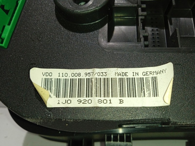 Recambio de cuadro instrumentos para volkswagen golf iv (1j1) 1.6 referencia OEM IAM 1J0920801B 110008957 