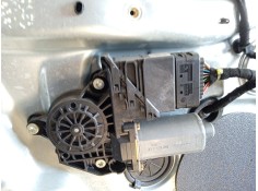 Recambio de motor elevalunas trasero izquierdo para volkswagen golf iv (1j1) 1.6 referencia OEM IAM 1J4839729  