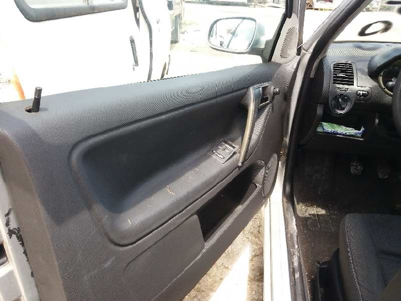 volkswagen polo berlina (6n2) conceptline   |   10.99 - 12.02 | 1999 - 2002 | 50 cv / 37 kw del año 1999