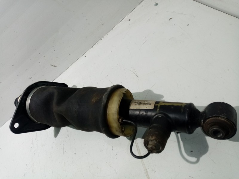 Recambio de amortiguador trasero izquierdo para audi allroad quattro (4b5) referencia OEM IAM 4Z7616019A  