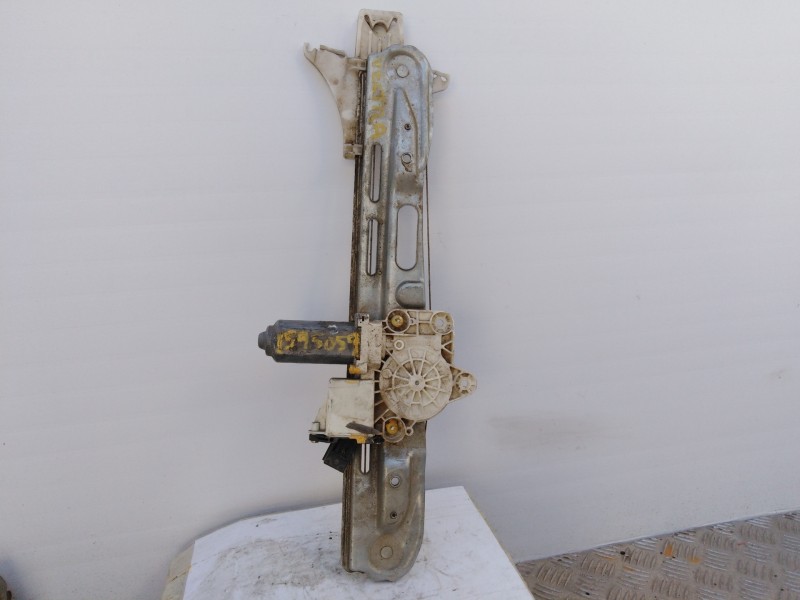 Recambio de elevalunas trasero izquierdo para  referencia OEM IAM  24451521 