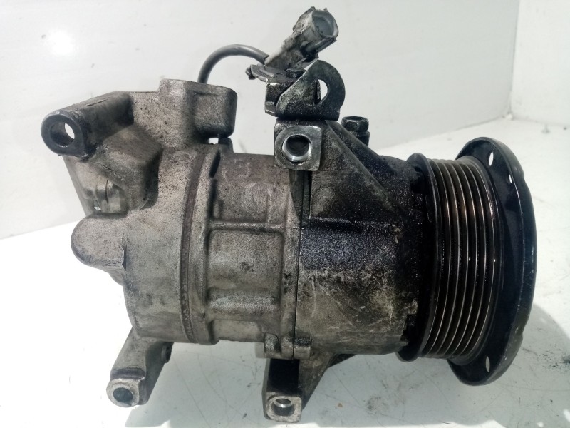 Recambio de compresor aire acondicionado para toyota yaris 1.4 turbodiesel cat referencia OEM IAM 883100D330  