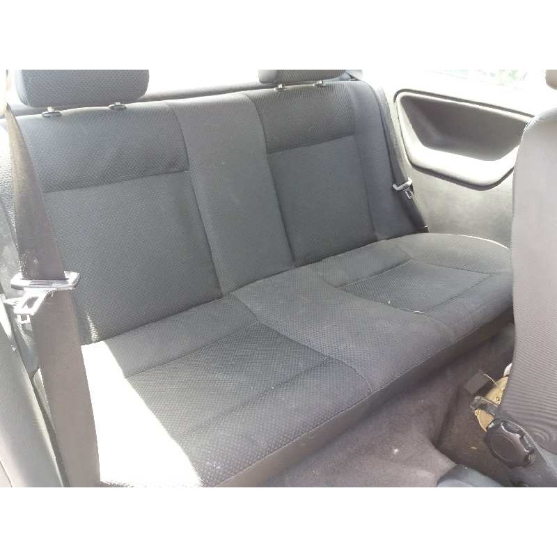 volkswagen polo berlina (6n2) conceptline   |   10.99 - 12.02 | 1999 - 2002 | 50 cv / 37 kw del año 1999