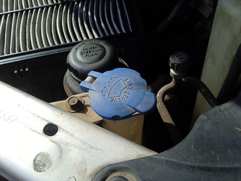 Recambio de deposito limpia para kia sorento i (jc) 2.5 crdi referencia OEM IAM 986103E000  