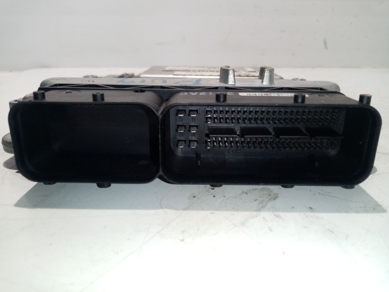 Recambio de centralita motor uce para hyundai i10 i (pa) 1.1 referencia OEM IAM 3910002DD3 9030933012A0 