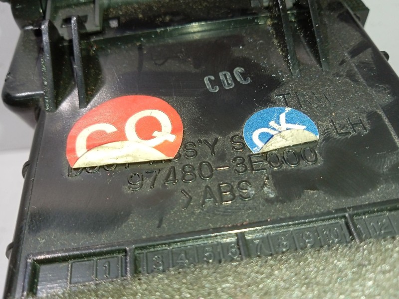 Recambio de rejilla aireadora para kia sorento i (jc) 2.5 crdi referencia OEM IAM 974803E000  