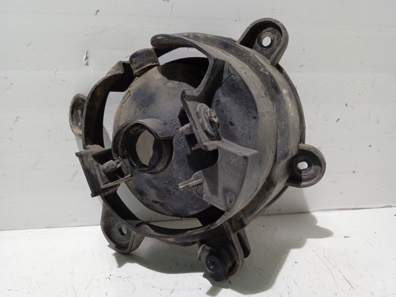 Recambio de faro antiniebla izquierdo para kia sorento i (jc) 2.5 crdi referencia OEM IAM 922013E500  