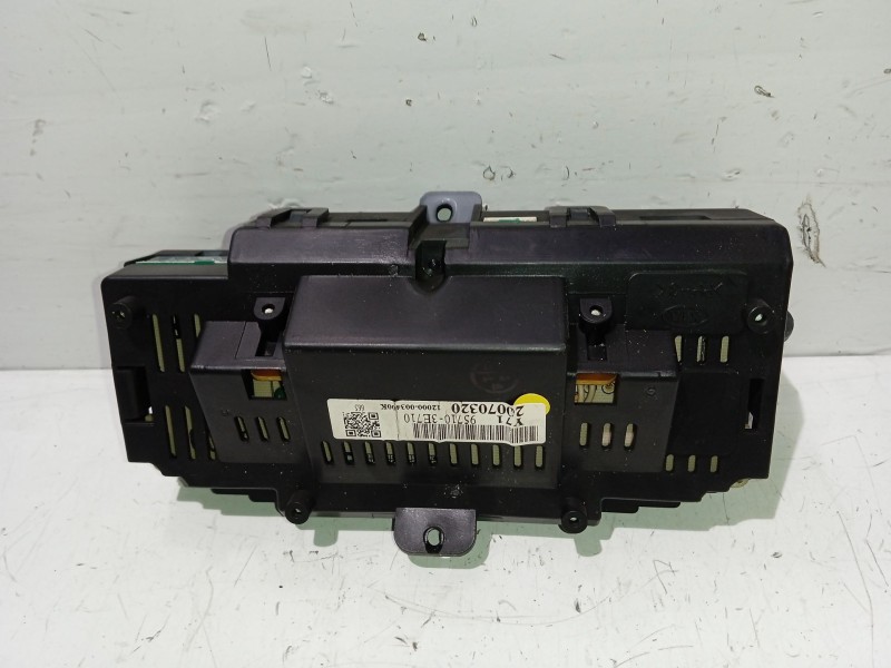 Recambio de pantalla multifuncion para kia sorento i (jc) 2.5 crdi referencia OEM IAM 957103E710  